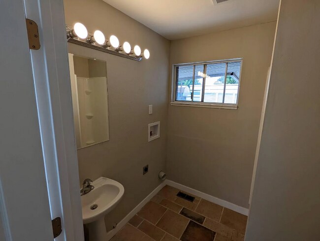 Photo - 1025 N 1025 W Unit 1