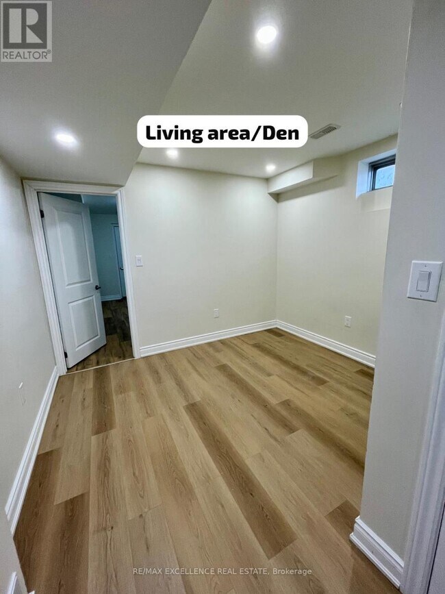 Photo - 27 Bachelor St