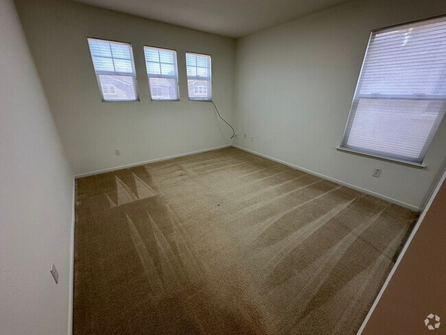 Building Photo - Charming 4BR House in Castro Valley