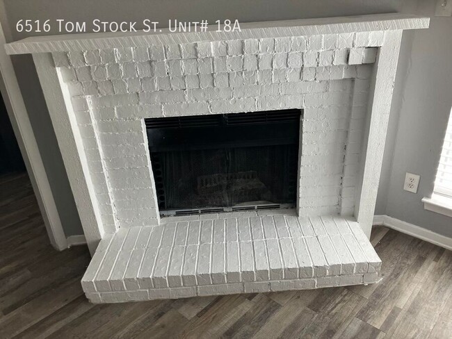 Building Photo - 6516 Tom Stock St Unit # 18A Rental