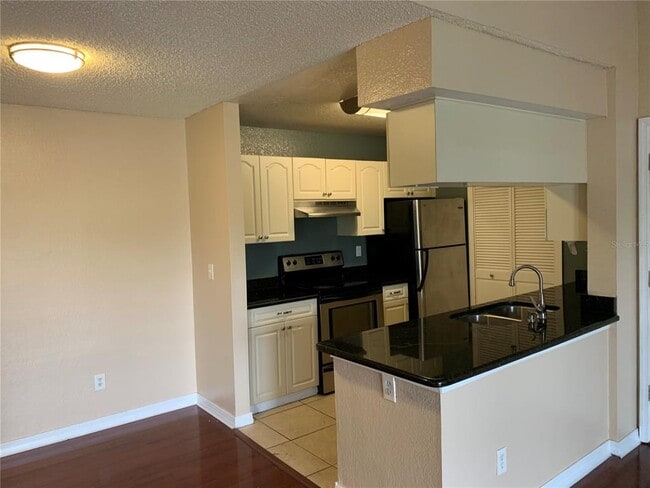 Photo - 2550 N Alafaya Trail Unit 3305