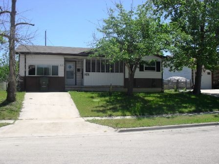 910 San Antonio St