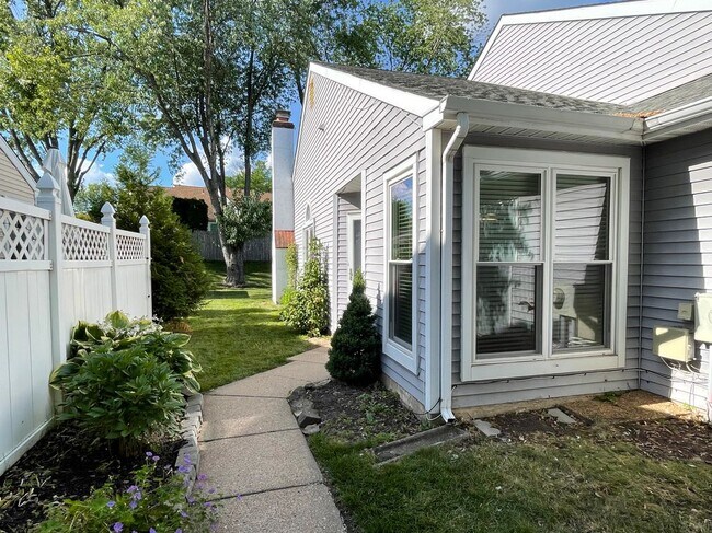 Photo - 269 Wood Stream Ct
