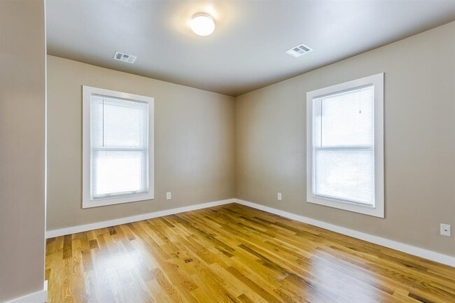 Photo - 109 N 9th St