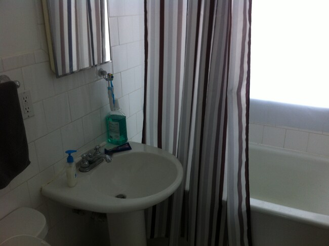 Photo - 1129 Elizabeth St Unit 1