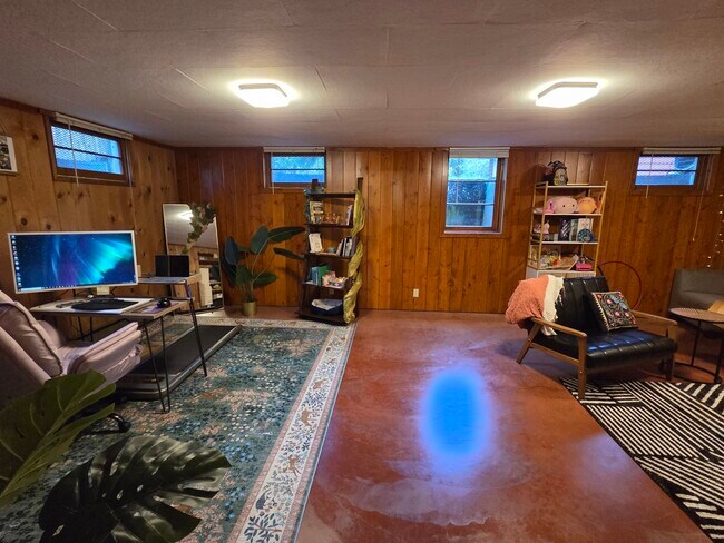 Photo - 3819 SE Francis St