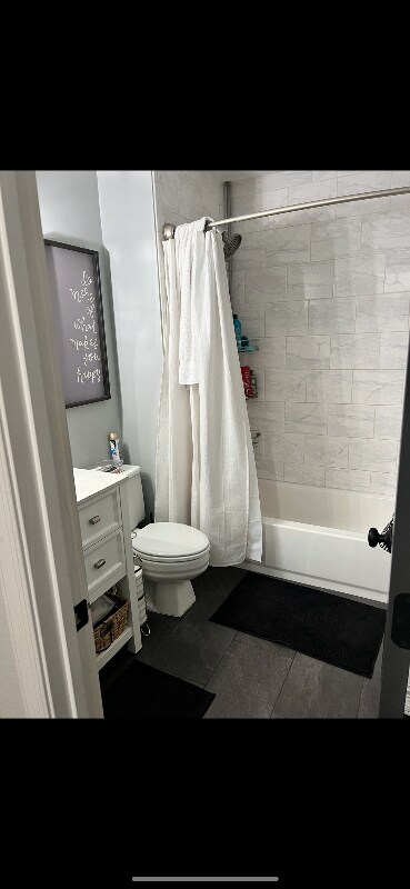 Photo - 214 W Kitty Hawk Rd