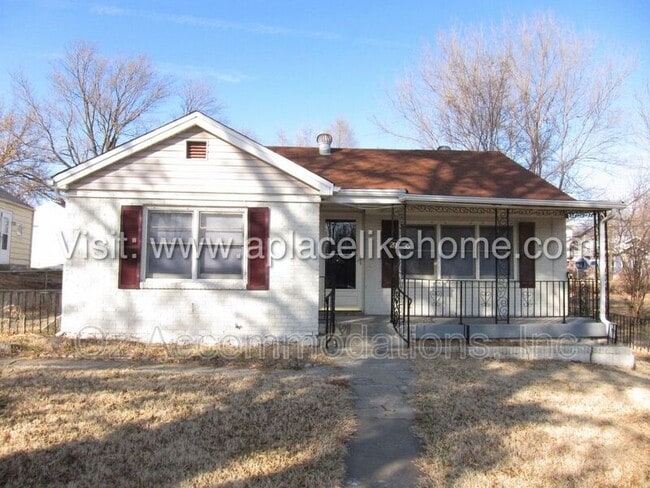 Photo - 2936 Stewart Ave House