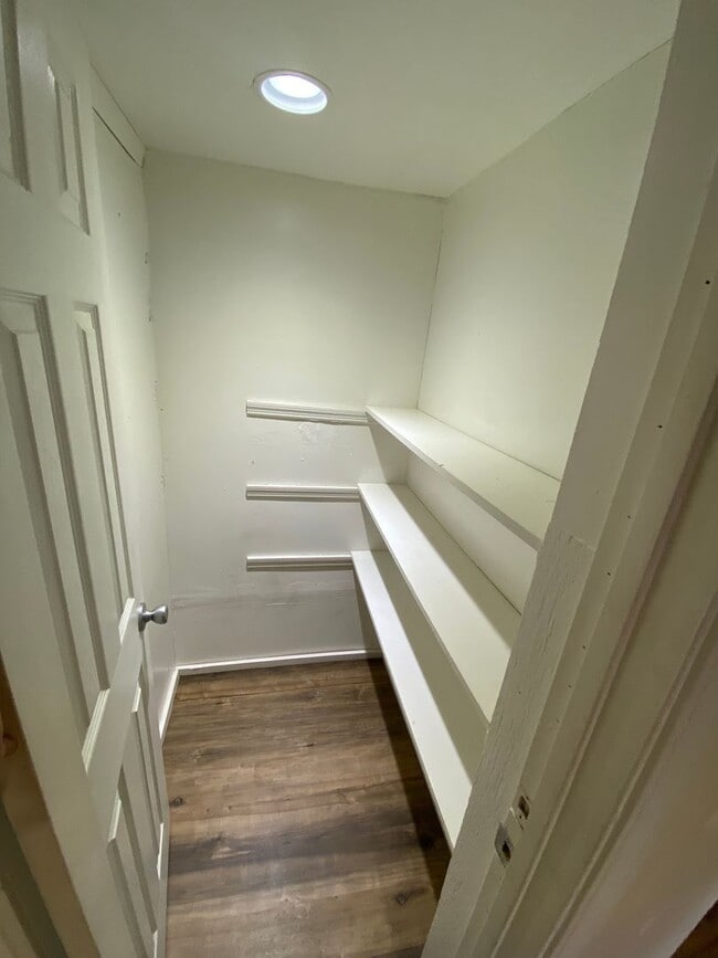 Photo - Stap Lane Community Unit 110 Stap Lane,  Apt. G