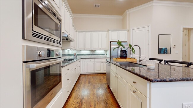 Photo - 10920 Wrenwood Manor