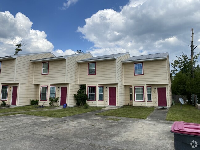 Building Photo - 256 N Berthe Ave Unit A Rental