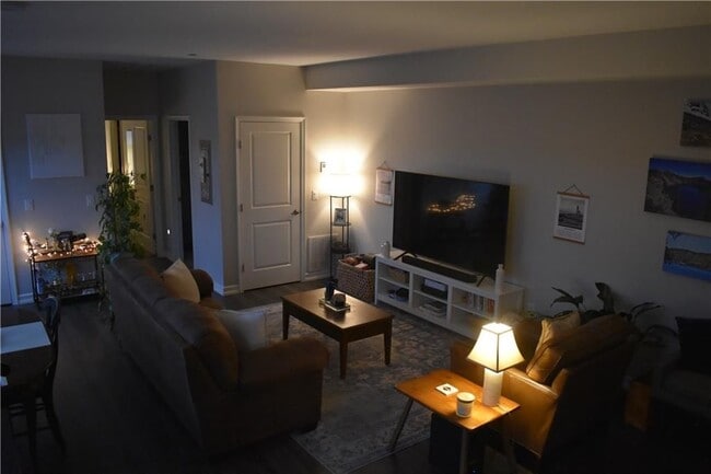 40 Jones St Unit 301