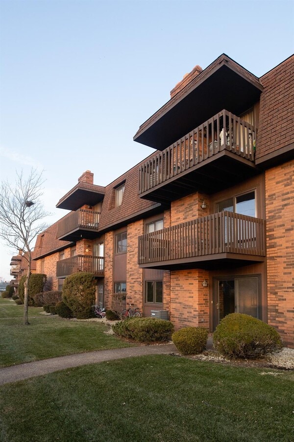 Photo - 2013 45th St Unit 304