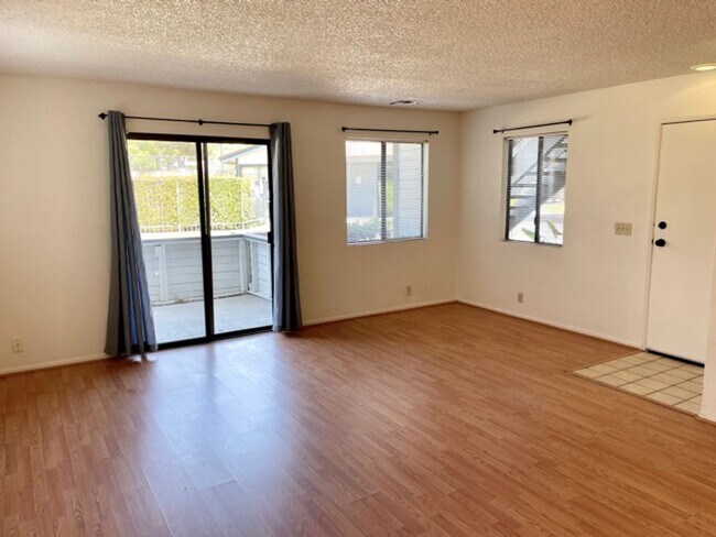 Photo - 2 Bedroom, 2 Bathroom in Cedar Creek with ...