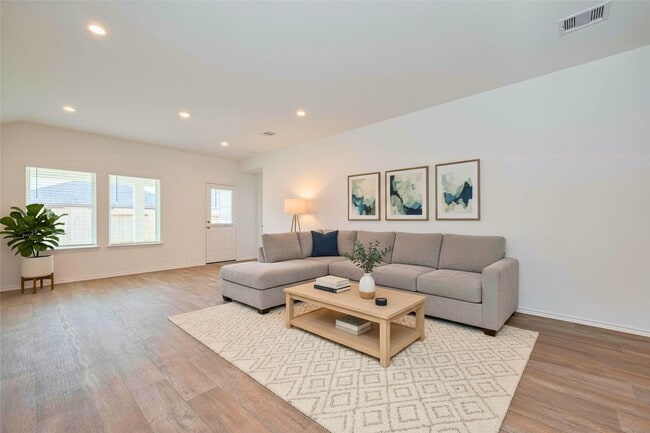 Photo - 30842 Brightwell Bnd