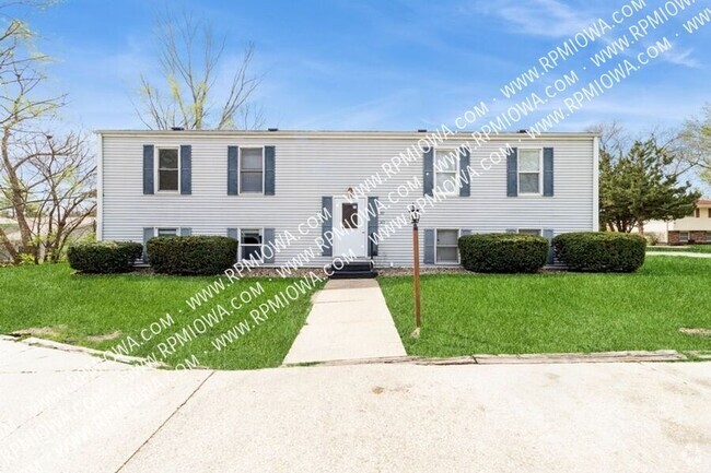 Building Photo - 317 SE Lowell Dr Unit 317 Rental