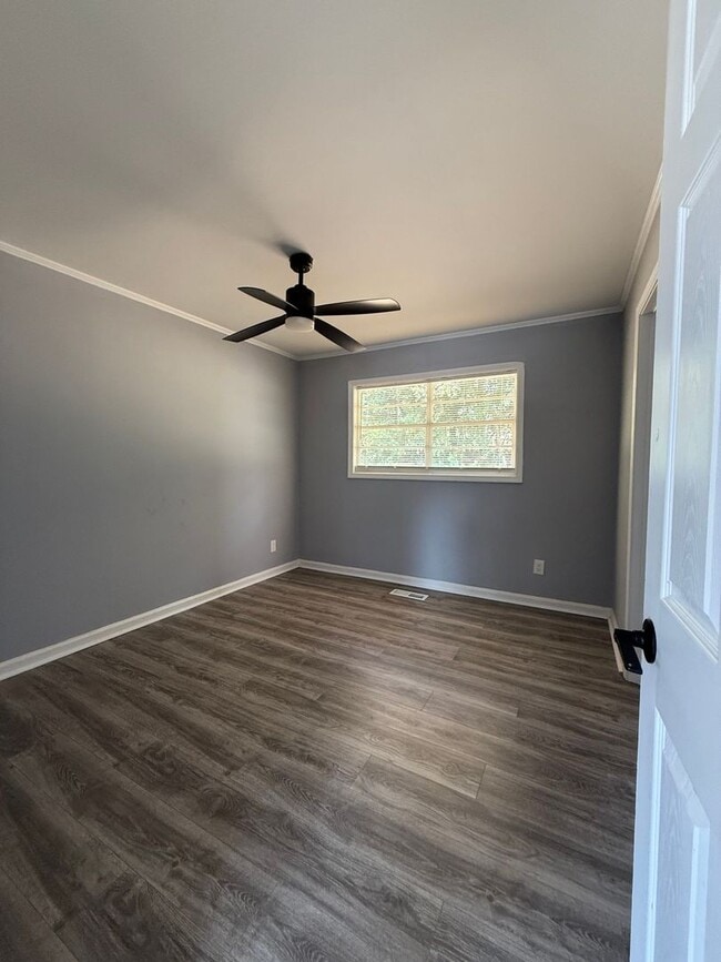 Photo - Newley Remodeled Duplex in Macon - housing voucher approved