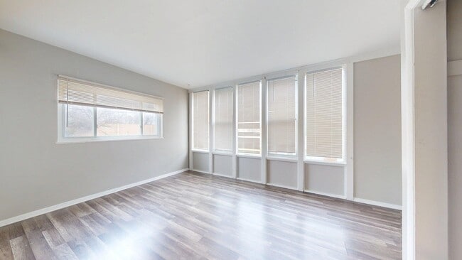 Photo - 18923 Hilliard Blvd