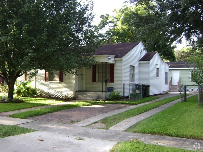 Building Photo - 914 E 25th St Unit Right Rental