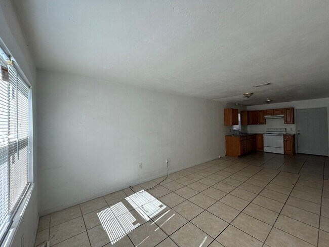 Photo - Prime SW Gainesville Townhouse: 2 Bed / 1....