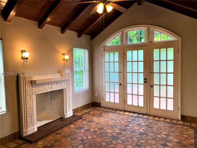 Photo - 176 NE 46th St
