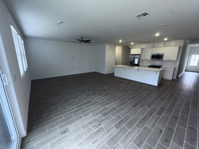 Photo - 1808 Mohave Rd S