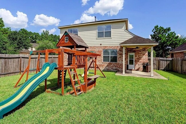 4502 Aspen Leaf Ln