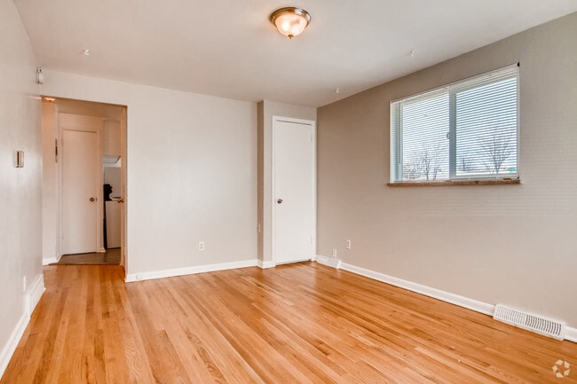 Building Photo - 3371 Sheridan Boulevard Unit 3371 Rental