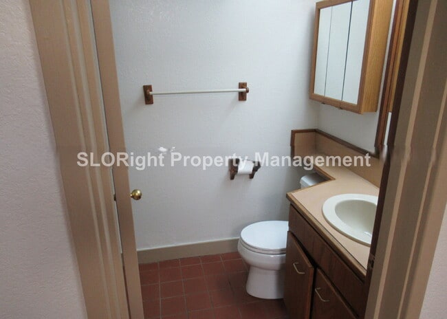 Photo - AVAILABLE JUNE - Studio Close to Downtown SLO