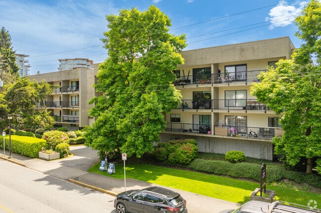 Photo - Dolphin Square Apartments