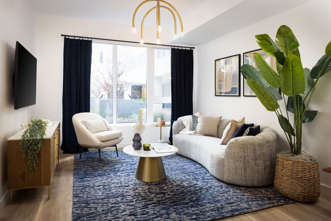 Building Photo - The Louise Los Feliz Rental