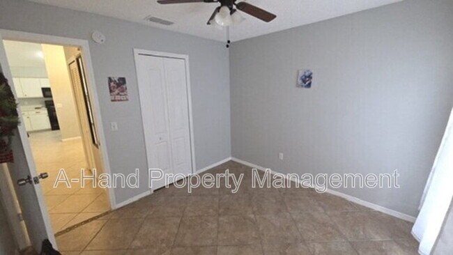 Photo - 2527 Chatham Cir