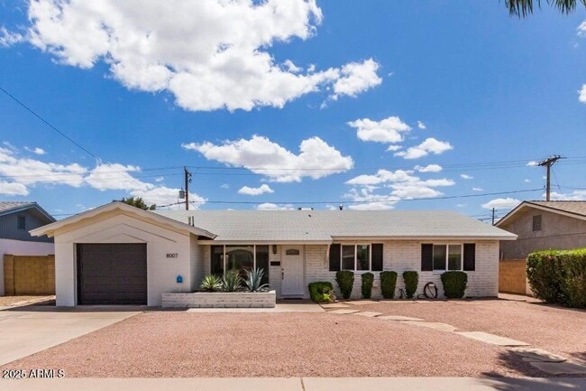 Building Photo - 8007 E Monte Vista Rd Rental