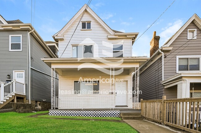 Building Photo - 13 Maytide St