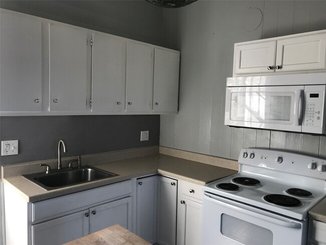 Photo - 2127 Avenue K Ave