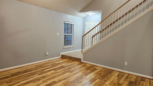 Photo - 17237 Tobermory Dr