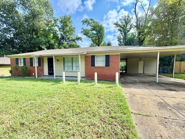 Photo - 3224 Aden St