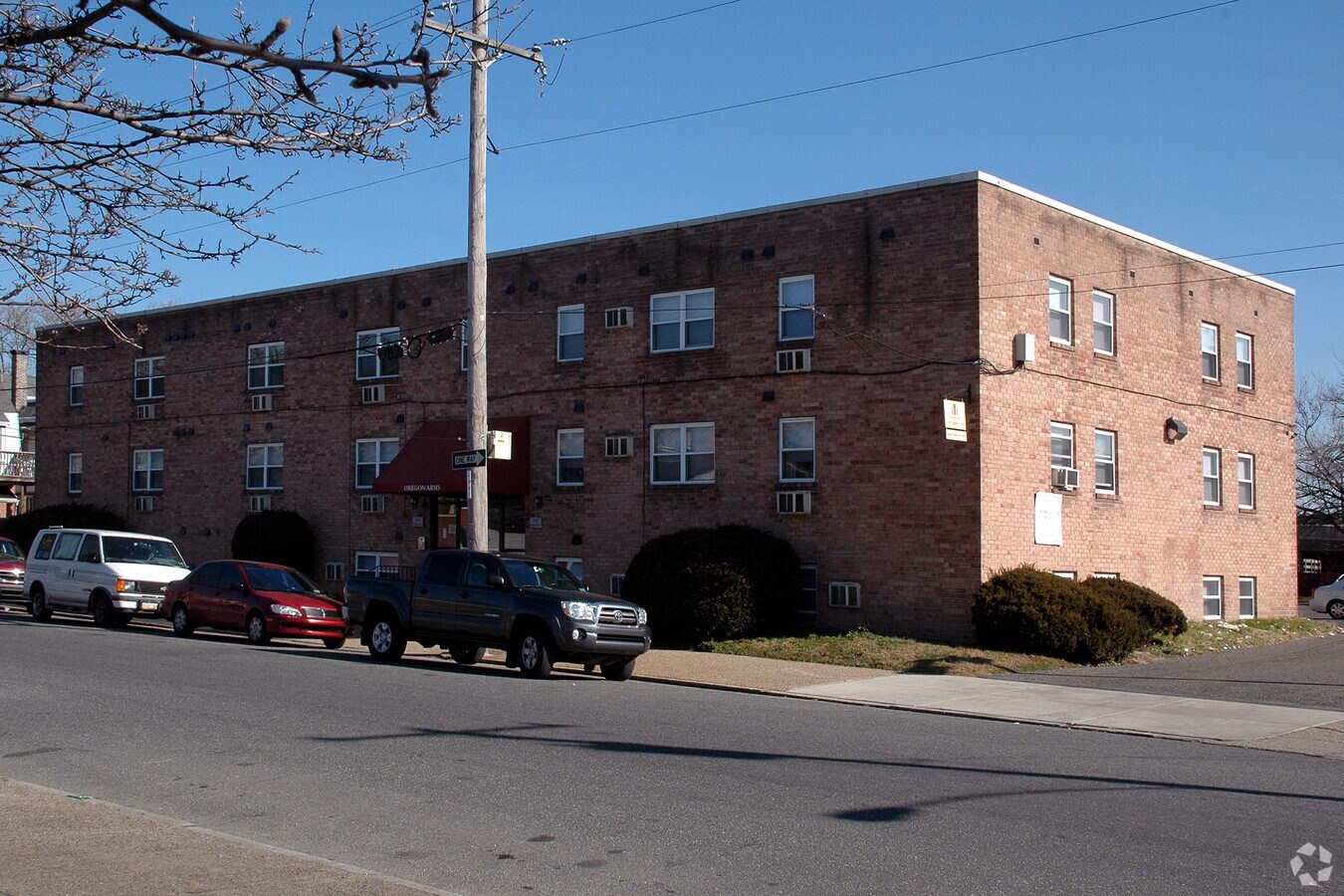 Oregon Arms - Oregon Arms Apartments