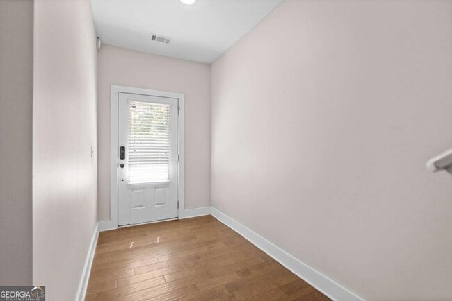 Photo - 2180 Colvin Ct NW