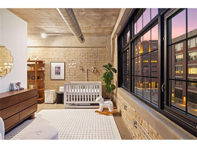 525 N 3rd St Unit 306