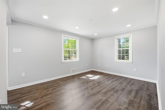 Photo - 176 Carroll Rd