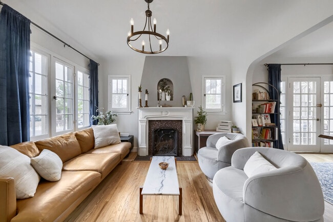 Photo - 3305 N Clay St