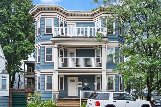 Building Photo - 226 E Cottage St Unit 1 Rental
