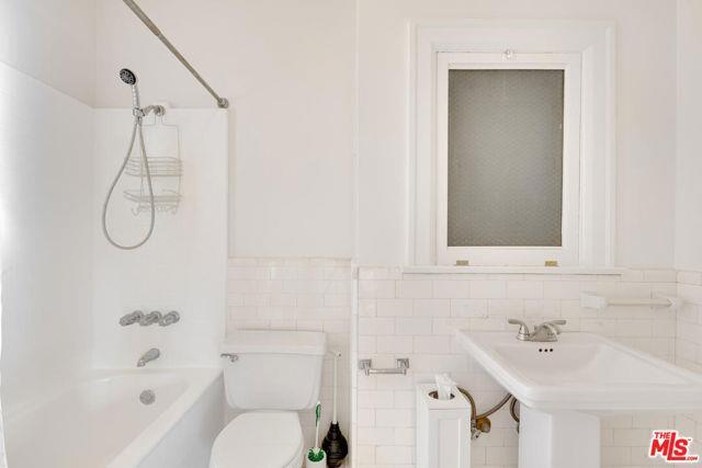 Photo - 5121 Eagle Rock Blvd