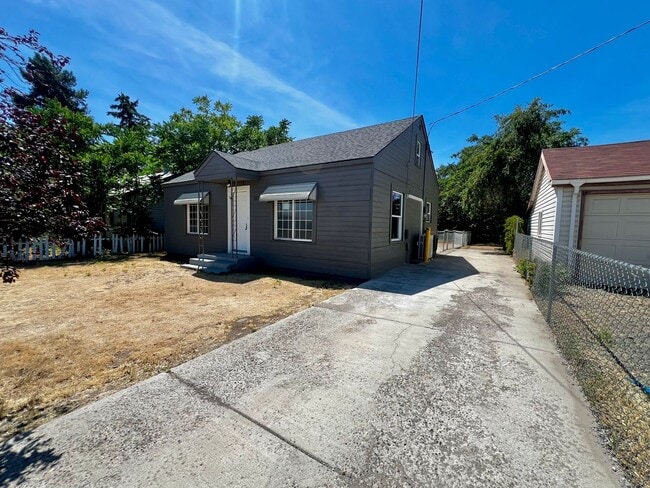 Building Photo - Non-Refundable & Security Deposit Total: $1300.00