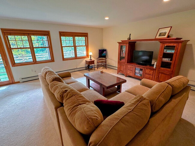 Building Photo - 151 Hannah Loop Unit ID1248435P Rental