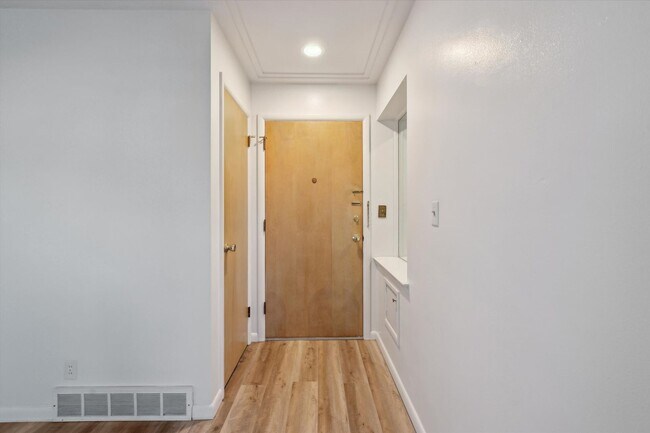 Photo - 4021 Hillandale Rd Unit 4