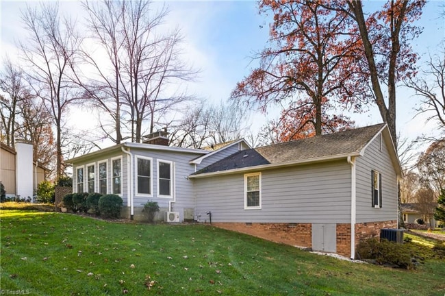 Photo - 3041 Forest Line Dr