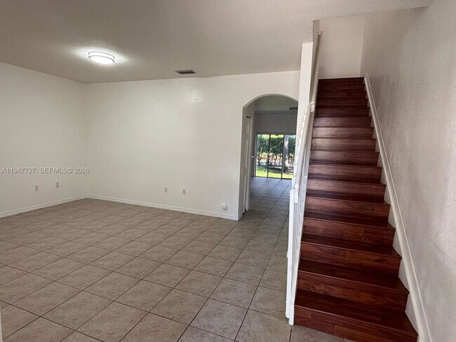 Photo - 4911 SW 140th Terrace