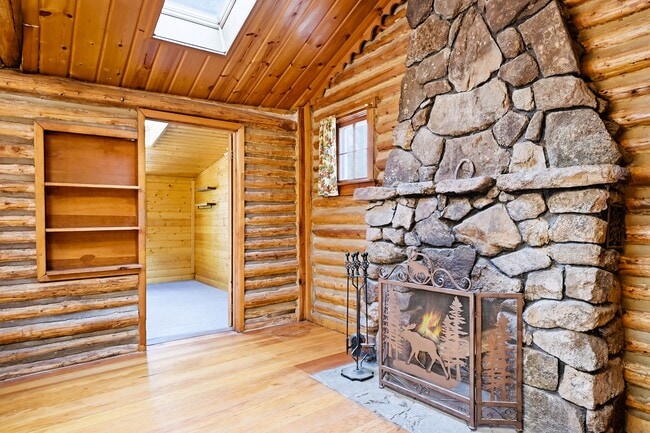 Photo - 2299 S Beaver Creek Rd